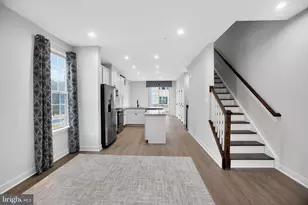 9430 Oak Grv Ln, Montgomery Village, MD 20886 - Photo 13