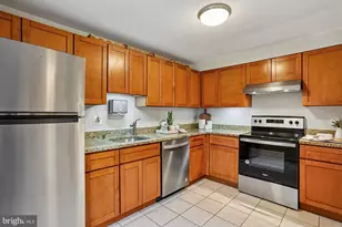 10514 Bounty Cove Ct, North Potomac, MD 20878 - Photo 9