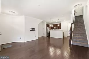 637 Diamondback Dr, Gaithersburg, MD 20878 - Photo 7