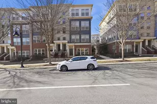 637 Diamondback Dr, Gaithersburg, MD 20878 - Photo 1