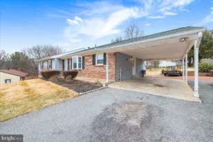 8709 Hawkins Creamery Rd, Gaithersburg, MD 20882 - Photo 3