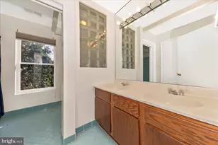 9309 Old Georgetown Rd, Bethesda, MD 20814 - Photo 21