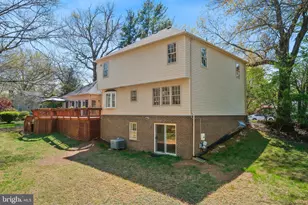 5 Canfield Ct, Potomac, MD 20854 - Photo 39