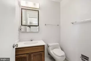 5 Canfield Ct, Potomac, MD 20854 - Photo 25