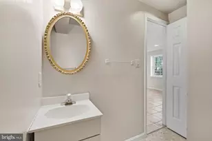 5 Canfield Ct, Potomac, MD 20854 - Photo 35