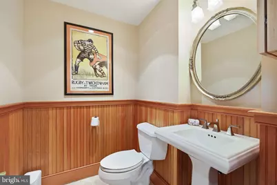 9201 Copenhaver Drive, Potomac, MD 20854 - Photo 29