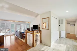 9201 Copenhaver Dr, Potomac, MD 20854 - Photo 17