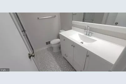 12 Sebastiani Boulevard, Gaithersburg, MD 20878 - Photo 9