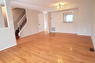 12 Sebastiani Blvd, Gaithersburg, MD 20878 - Photo 3