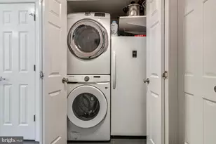 11030 Wickshire Way, North Bethesda, MD 20852 - Photo 23