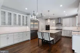 6405 Wilmett Rd, Bethesda, MD 20817 - Photo 11