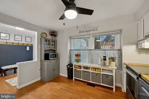 19117 Partridge Wood Dr, Germantown, MD 20874 - Photo 13