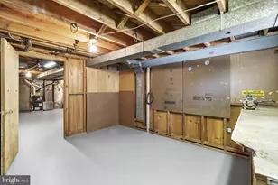 909 First St, Rockville, MD 20850 - Photo 35