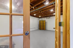 9101 Warfield Rd, Gaithersburg, MD 20882 - Photo 33