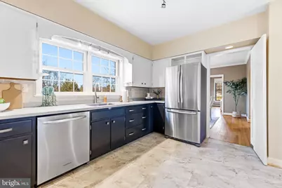 9101 Warfield Road, Gaithersburg, MD 20882 - Photo 17