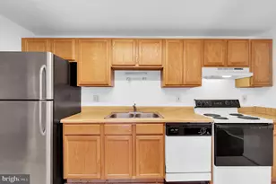 19625 Gunners Branch Rd, Germantown, MD 20876 - Photo 11