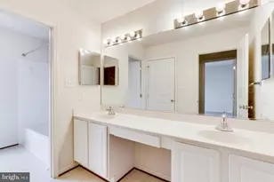 23703 Clarksmeade Dr, Clarksburg, MD 20871 - Photo 25