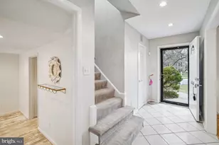 11509 Farmland Dr, North Bethesda, MD 20852 - Photo 3