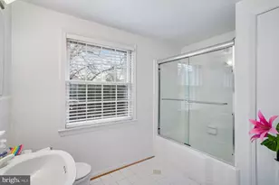 11509 Farmland Dr, North Bethesda, MD 20852 - Photo 17