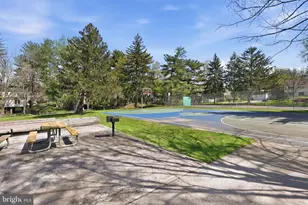 12721 Lincolnshire Dr, Potomac, MD 20854 - Photo 41