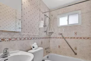 12910 Eloise Ave, Rockville, MD 20853 - Photo 5