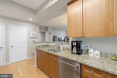 11700 Old Georgetown Road #910, North Bethesda, MD 20852 - Photo 9