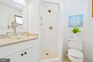 9213 Friars Rd, Bethesda, MD 20817 - Photo 17