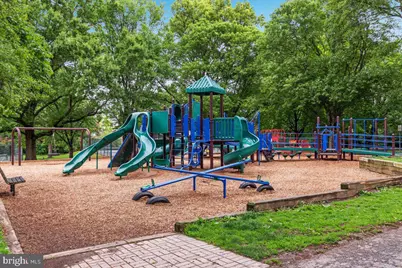 4817 Chevy Chase Boulevard, Chevy Chase, MD 20815 - Photo 53