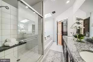 4817 Chevy Chase Blvd, Chevy Chase, MD 20815 - Photo 35