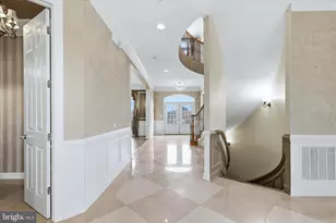 12600 Hill Creek Ln, Potomac, MD 20854 - Photo 17