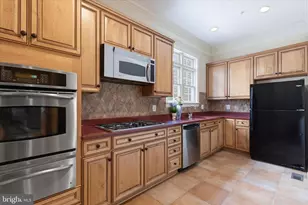 12600 Hill Creek Ln, Potomac, MD 20854 - Photo 31