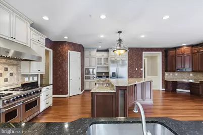 12600 Hill Creek Lane, Potomac, MD 20854 - Photo 19