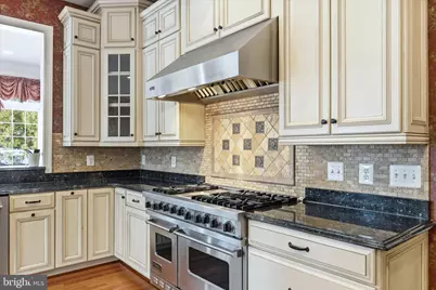 12600 Hill Creek Lane, Potomac, MD 20854 - Photo 23