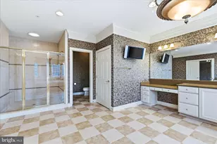 12600 Hill Creek Ln, Potomac, MD 20854 - Photo 65