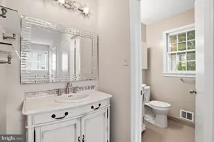 797 Princeton Pl, Rockville, MD 20850 - Photo 23