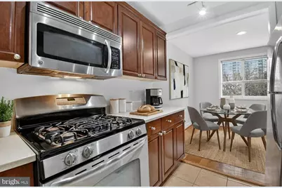 10428 Rockville Pik #301, Rockville, MD 20852 - Photo 3