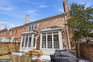 16 Maplewood Park Ct, Bethesda, MD 20814 - Photo 35