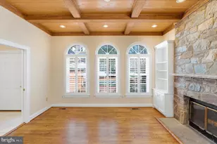 16 Maplewood Park Ct, Bethesda, MD 20814 - Photo 5