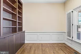 16 Maplewood Park Ct, Bethesda, MD 20814 - Photo 3