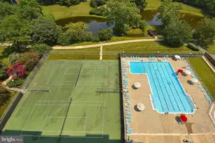 10201 Grosvenor Pl, Rockville, MD 20852 - Photo 11