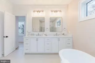 7113 Fairfax Rd, Bethesda, MD 20814 - Photo 29
