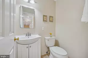 12608 Lincolnshire Dr, Potomac, MD 20854 - Photo 27