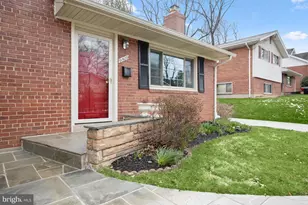 9809 Holmhurst Rd, Bethesda, MD 20817 - Photo 3