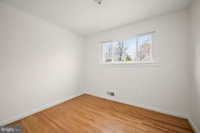 9809 Holmhurst Road, Bethesda, MD 20817 - Photo 17