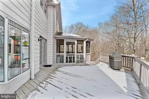 22109 Creekview Dr, Gaithersburg, MD 20882 - Photo 47