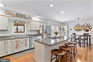 22109 Creekview Dr, Gaithersburg, MD 20882 - Photo 5