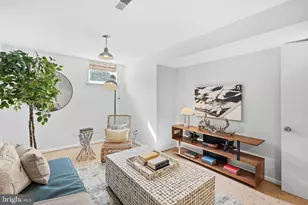 6721 Kenwood Forest Ln, Chevy Chase, MD 20815 - Photo 19