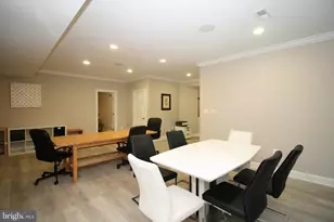 102 Bullard Cir, Rockville, MD 20850 - Photo 5