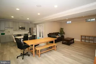 102 Bullard Cir, Rockville, MD 20850 - Photo 3