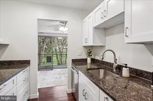 5202 Crossfield Ct, Rockville, MD 20852 - Photo 11